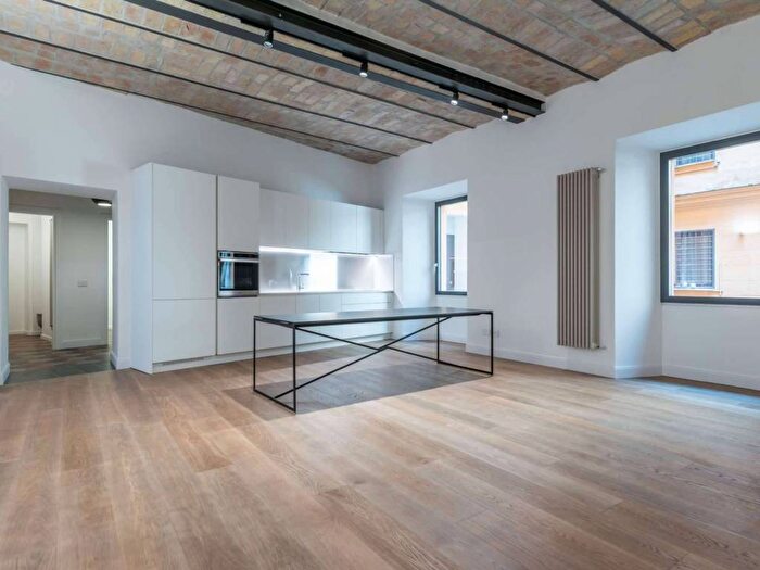 Appartamento quadrilocale in affitto in via Pietro Cossa, Prati, Roma