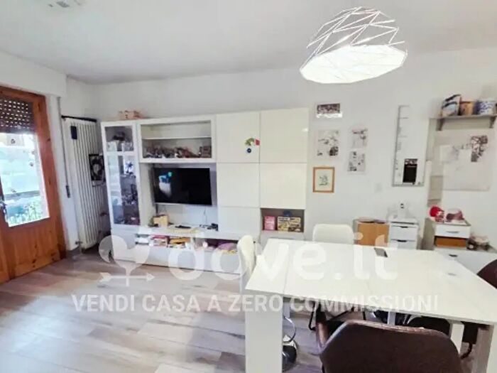 Appartamento trilocale in vendita in Via Palmiro Togliatti, Monteriggioni