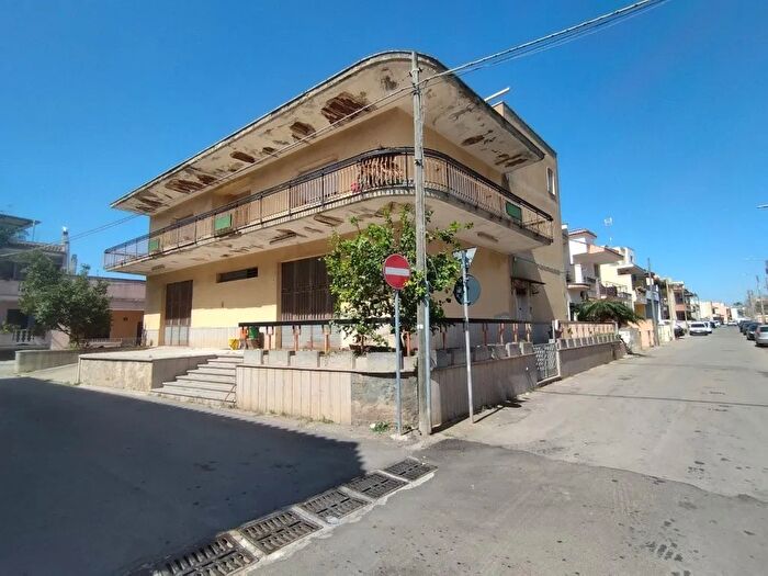 Casa con 6 locali in vendita in Taurisano
