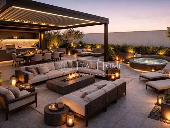 Appartamento con 6 locali in vendita in Viale Luigi Torelli, Milano