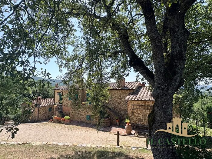 Casa con 7 locali in vendita in Casaltondo, Citta' Della Pieve