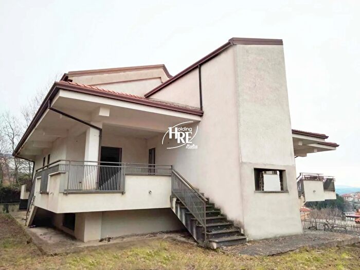 Casa in vendita in Via Guido Rossa Casali del Manco Spezzano Piccolo, Casali del Manco