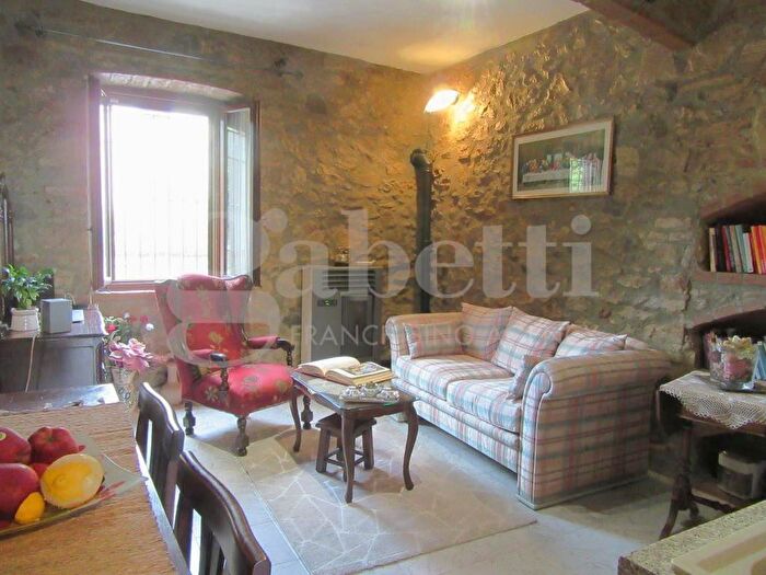 Appartamento trilocale in vendita in Gavorrano