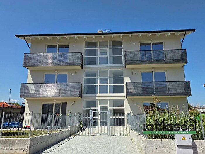 Appartamento quadrilocale in vendita in Via Monte Rosa, Strambino