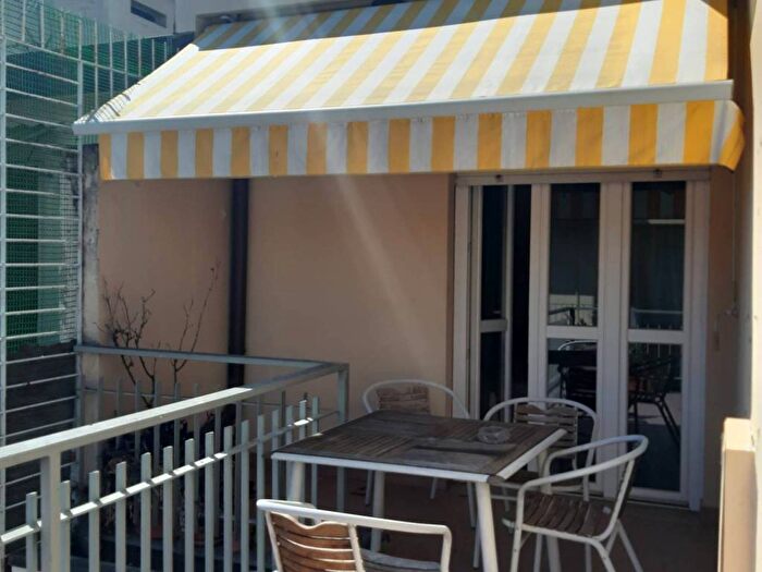 Casa con 5 locali in affitto in Via Pietro Cavezzale, Vanchiglia, Torino