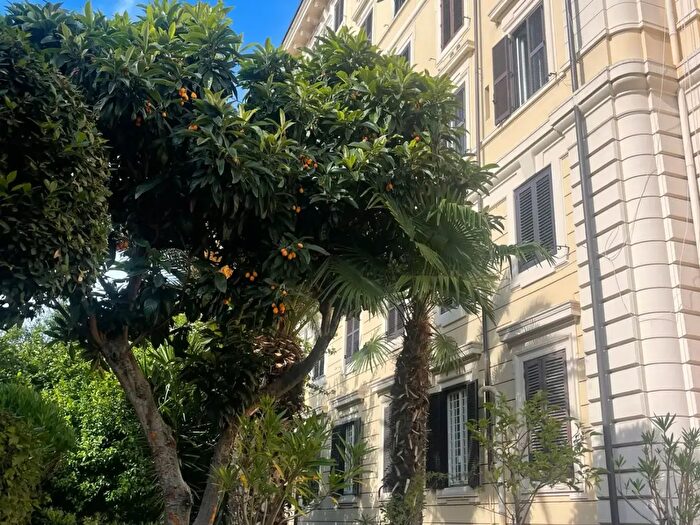 Appartamento trilocale in affitto in Via Gaetano Donizetti, Roma