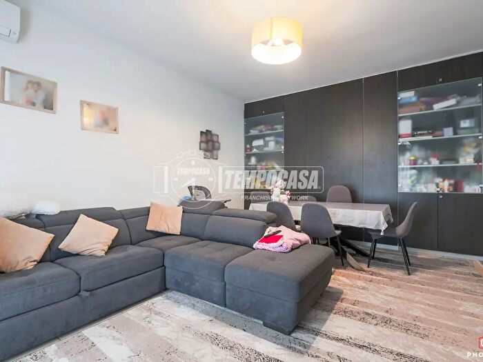 Appartamento con 5 locali in vendita in Via Alfonso Arnier, Forli