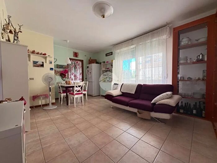 Appartamento trilocale in vendita in Via Plava, Rimini