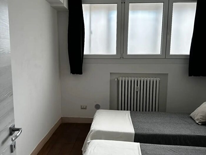 Appartamento trilocale in affitto in Via Malaga, Milano