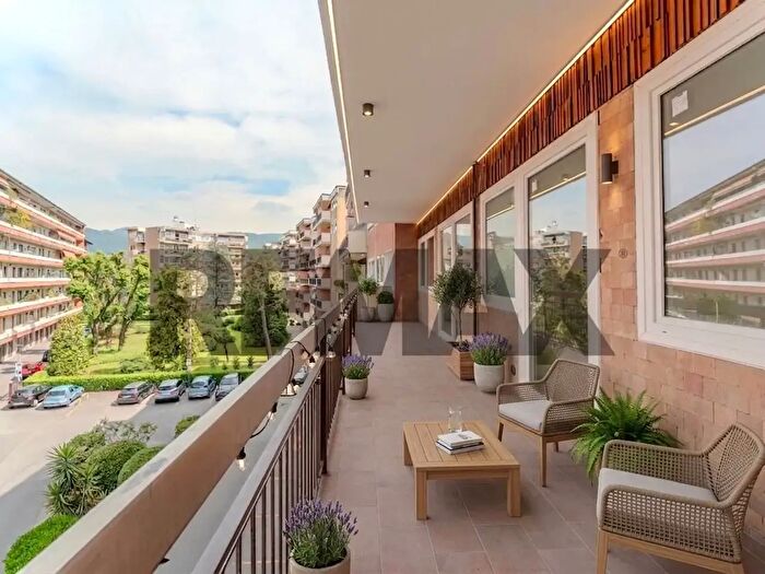 Appartamento trilocale in vendita in Via degli Albani, Bergamo