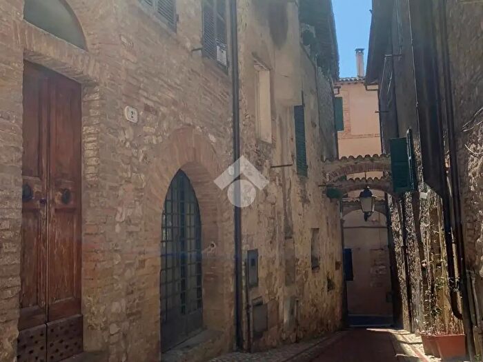 Casa con 7 locali in vendita in Via G Astolfi, San Gemini