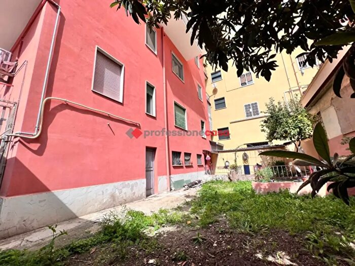 Appartamento con 5 locali in vendita in Viale Colombo, Foggia