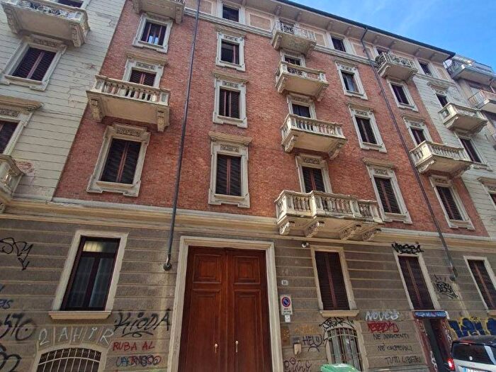 Appartamento trilocale in affitto in Via Santa Giulia, Vanchiglia, Torino