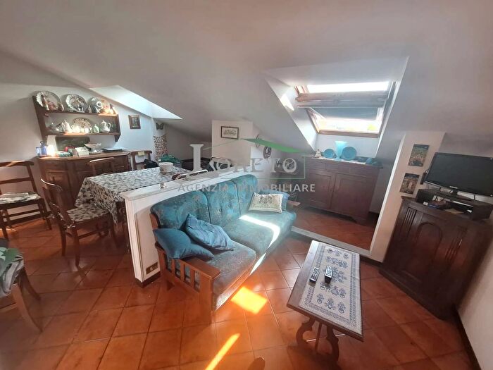 Casa trilocale in vendita in Via Mameli, Rapallo