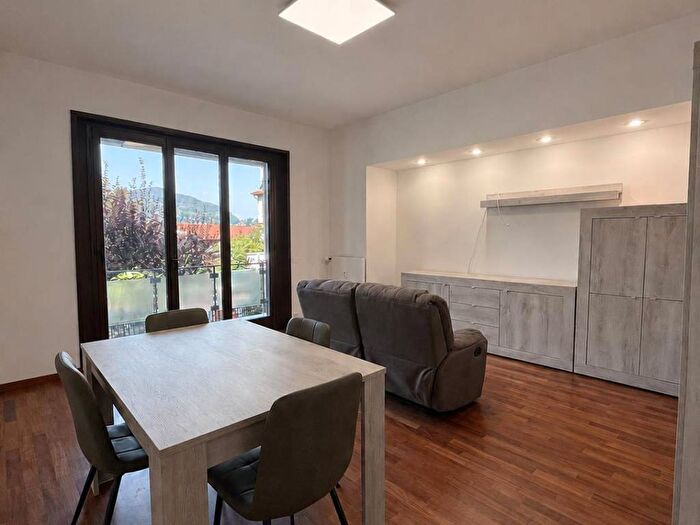 Appartamento trilocale in affitto in Via Prudenziana, Valduce Crispi, Como