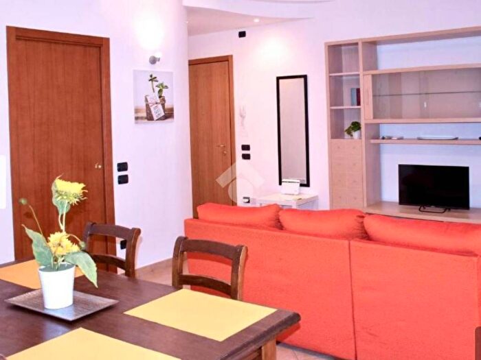 Appartamento trilocale in affitto in Via tommaseo, Ponte Crencano, Verona