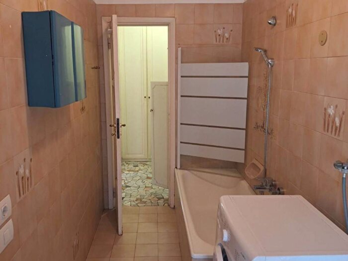 Appartamento quadrilocale in affitto in Via Edoardo Chinotto, Piazzale Siena, Milano