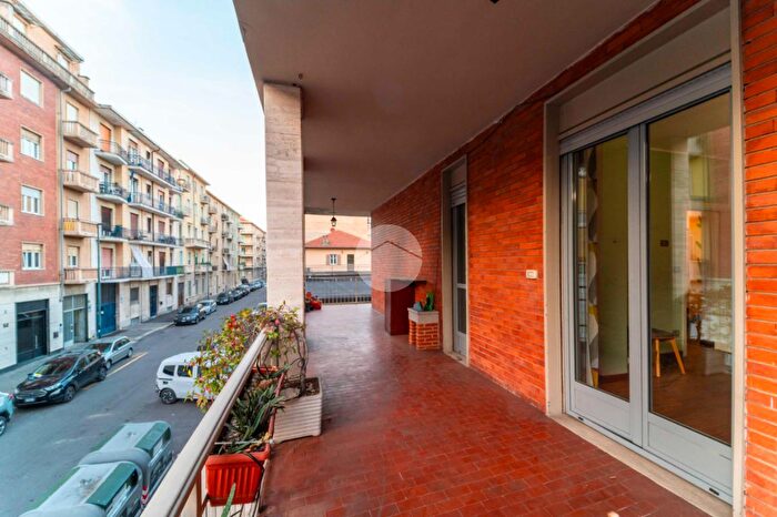 Appartamento trilocale in vendita in Via Coppino, Torino