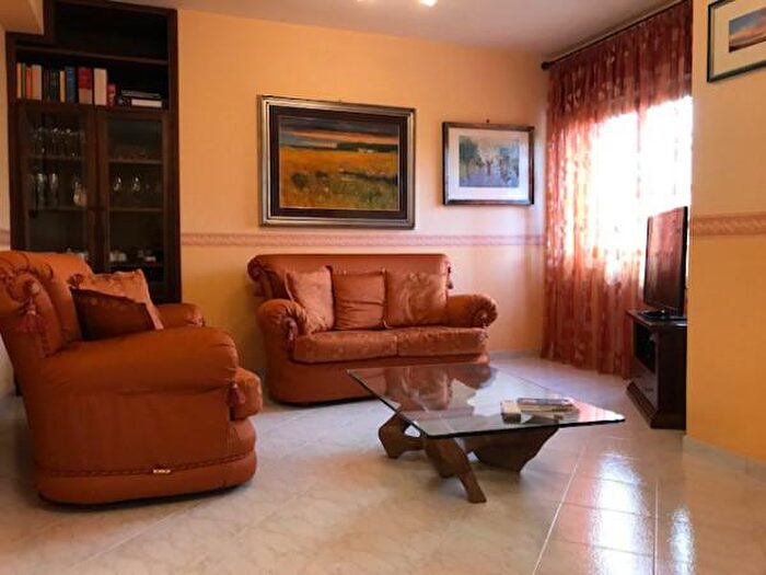 Appartamento trilocale in vendita in Via Peschieta, Ceccano