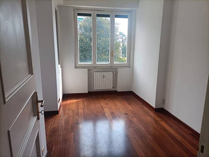Appartamento con 6 locali in affitto in via liri, Albaro, Genova