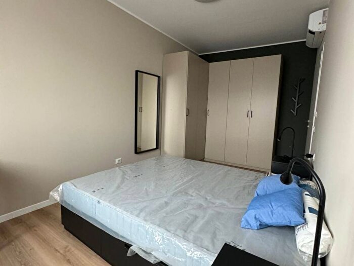 Appartamento con 6 locali in affitto in Via Raffaello Giolli, Bignami Ponale, Milano