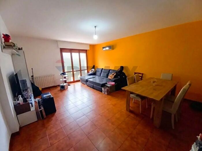 Appartamento con 7 locali in vendita in Borgo A Mozzano