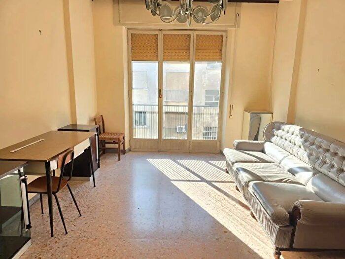 Appartamento trilocale in vendita in Via Caio Lelio, Roma