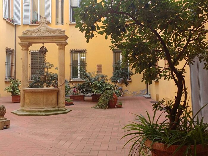 Appartamento quadrilocale in affitto in Strada Maggiore, Santo Stefano, Bologna
