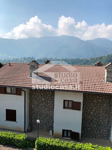 Appartamento trilocale in vendita in Tigli, Taleggio