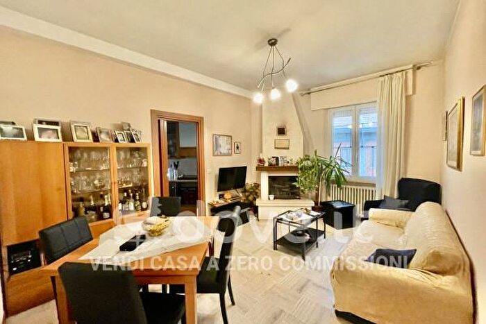 Appartamento quadrilocale in vendita in Via delle Terme Sud, Montepulciano