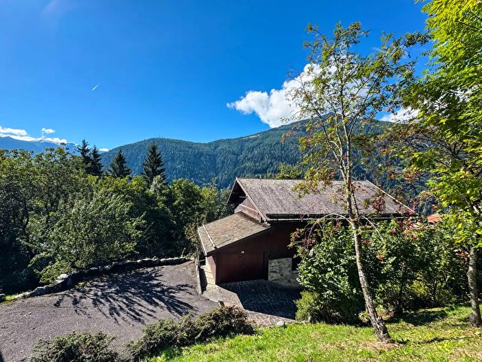 Appartamento con 6 locali in vendita in Frazione Pracorno, Rabbi