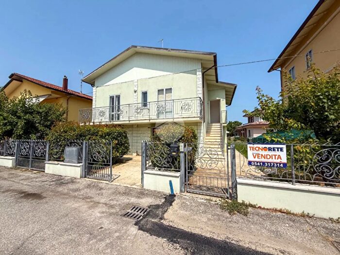 Casa con 7 locali in vendita in Via Giordano Bruno, Misano Adriatico