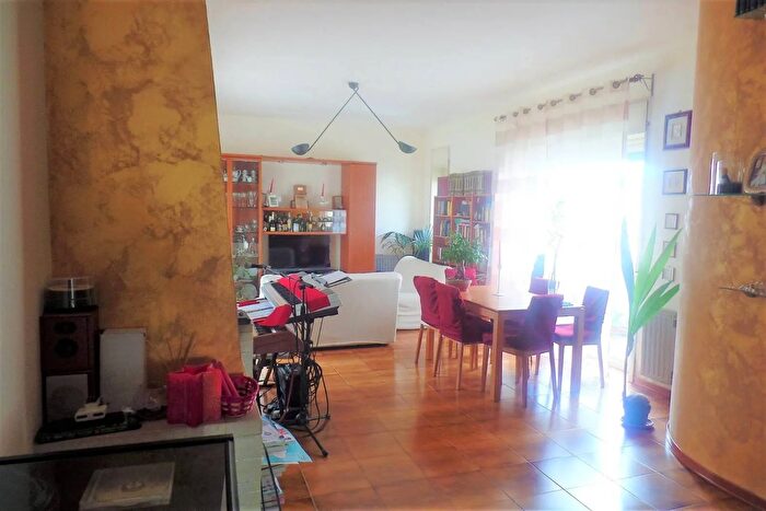 Appartamento con 8 locali in vendita in Viale Europa Alcamo, Alcamo