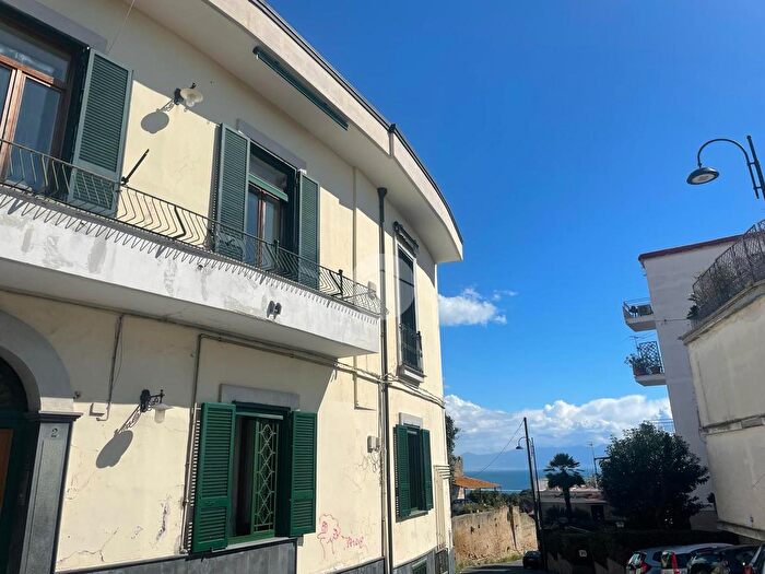 Appartamento bilocale in vendita in Via Ferdinando Russo, Napoli