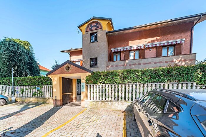 Appartamento quadrilocale in vendita in Cesate