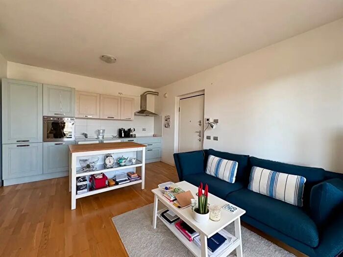 Appartamento bilocale in vendita in Via Emilio Borsa a, Monza