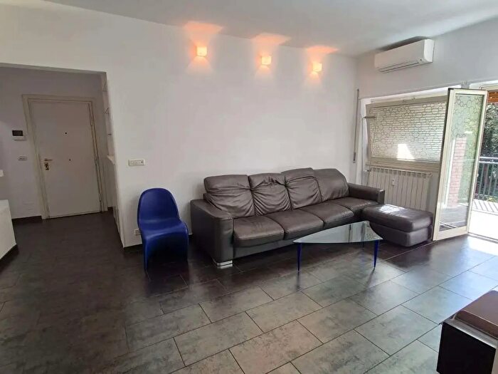 Appartamento quadrilocale in affitto in Roma