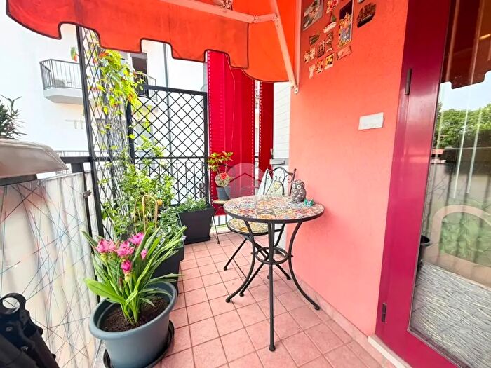 Appartamento trilocale in vendita in Via Ippolito Nievo, Treviso