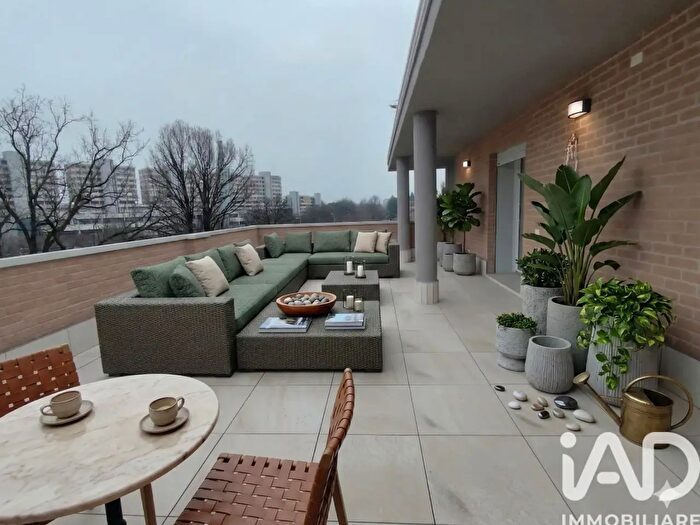 Appartamento con 8 locali in vendita in Via della Canalina, Reggio Emilia