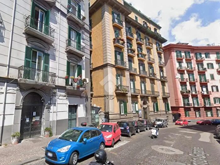 Appartamento quadrilocale in affitto in Via Giacinto Gigante, Napoli