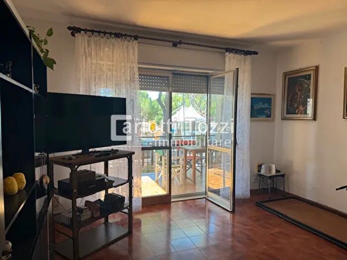 Appartamento con 5 locali in vendita in Via Papa Giovanni XXIII, Castiglione Della Pescaia