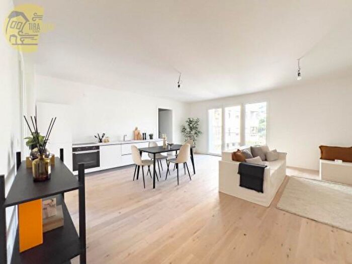 Appartamento quadrilocale in vendita in Salita di Gretta, Trieste