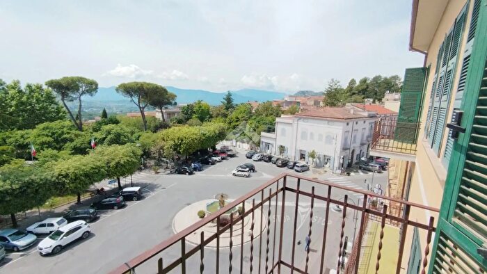 Appartamento con 6 locali in vendita in Piazza Vittorio Emanuele, Cervaro