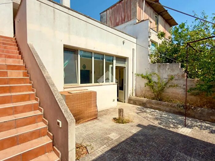 Casa con 6 locali in vendita in Via Montano, Salve