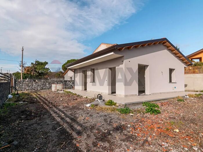 Casa trilocale in vendita in Via Beato Angelico, Mascalucia