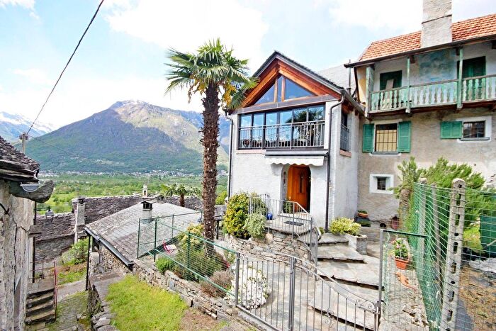 Case in Vendita e in Affitto - 3