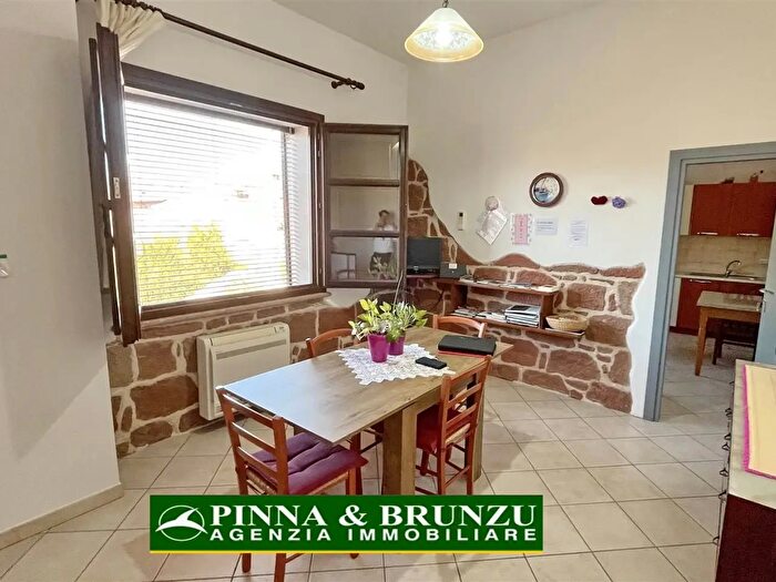 Appartamento con 5 locali in vendita in Fordongianus