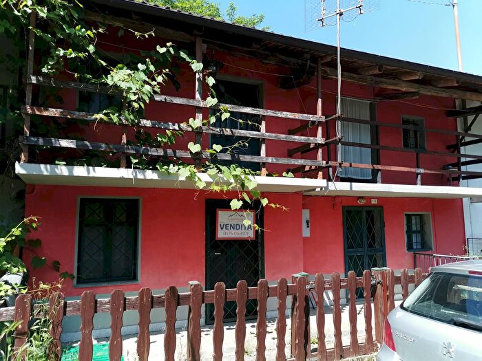 Casa con 6 locali in vendita in Via Olmetto, Bagnolo Piemonte