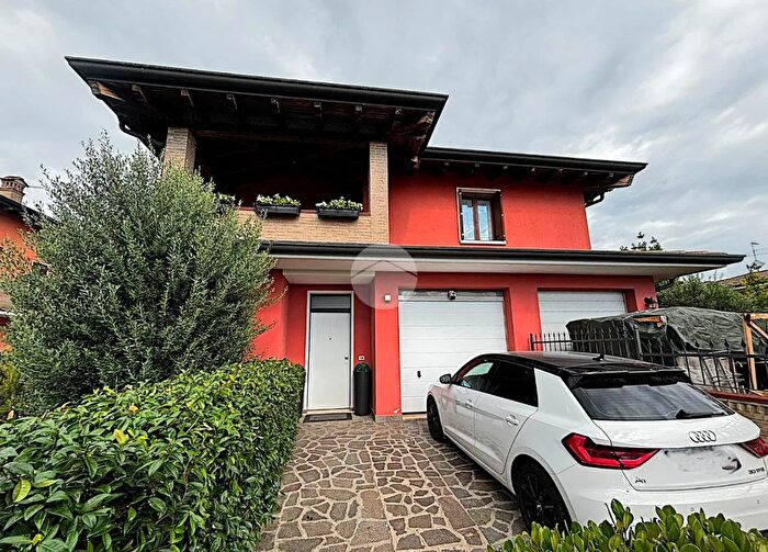 Casa con 5 locali in vendita in Via Rodari, Bagnolo San Vito