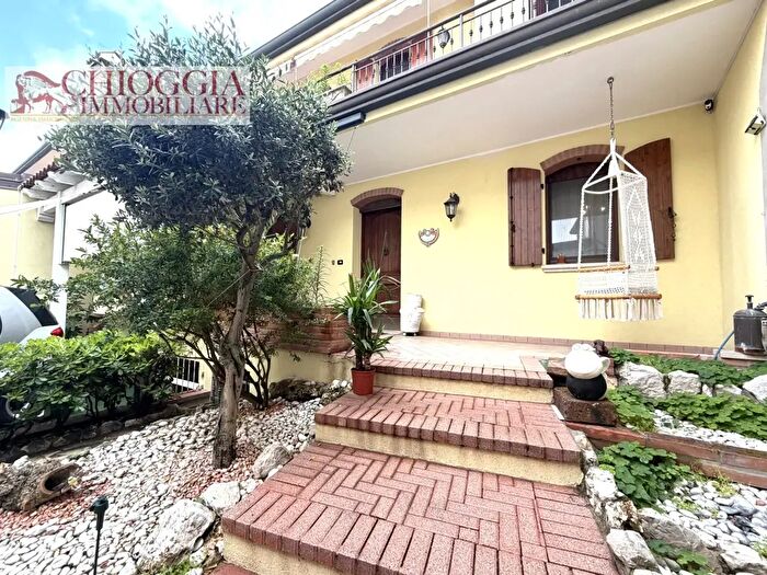 Casa quadrilocale in vendita in Via Amaranto, Chioggia